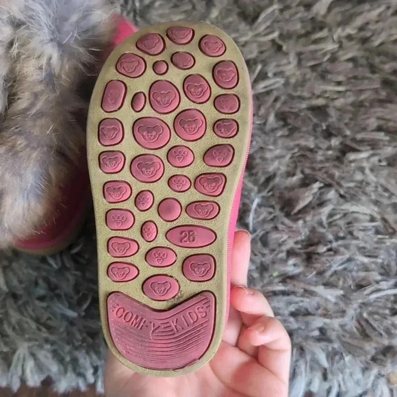 Bundle of Toddler girls boots Cat and Jack, Comfy Kids - Picture 6 of 11